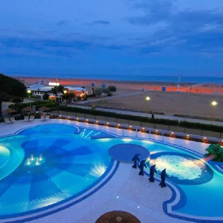 Intimate Seaside Perfect For Relaxing Apartament