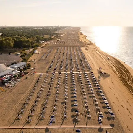 Intimate Seaside Perfect For Relaxing Bibione